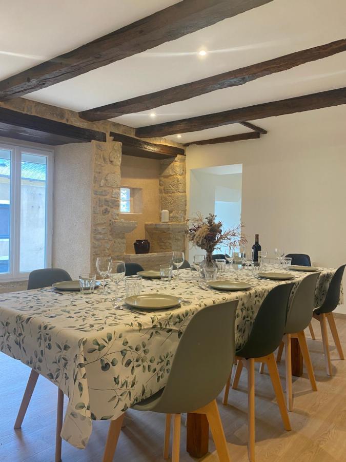 Gite 4 Etoiles - La Maison De Paul Coussergues Bagian luar foto